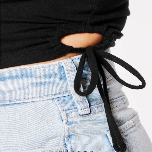 🍓Hollister Black Short Sleeve SIDE CINCH BABY Crop Top/Tee - Picture 5 of 6